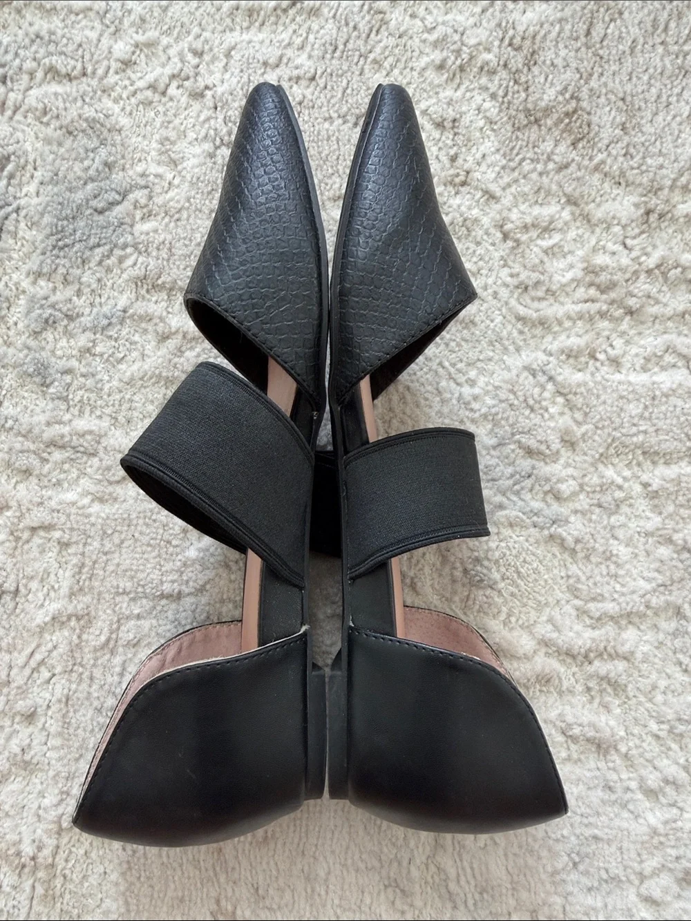 Simply Vera Vera Wang Black Pointed D'Orsay Flats with Elastic Strap